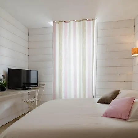 Hotel De La Gare Bayona