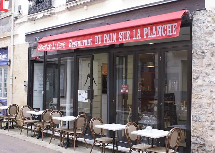 De La Gare * Bayonne