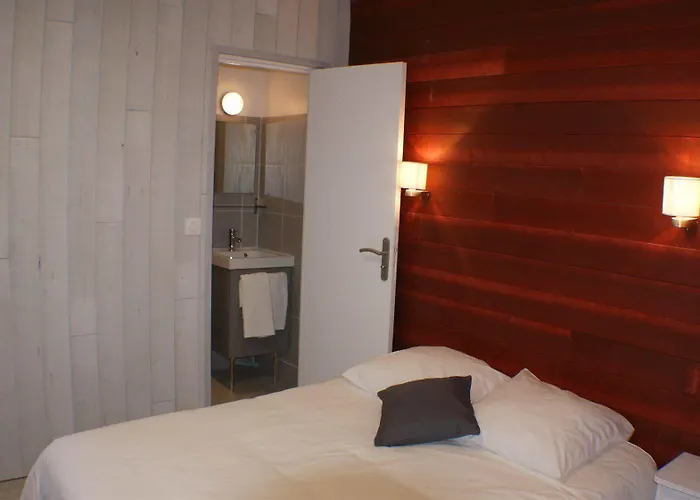 Hotel De La Gare Bayonne