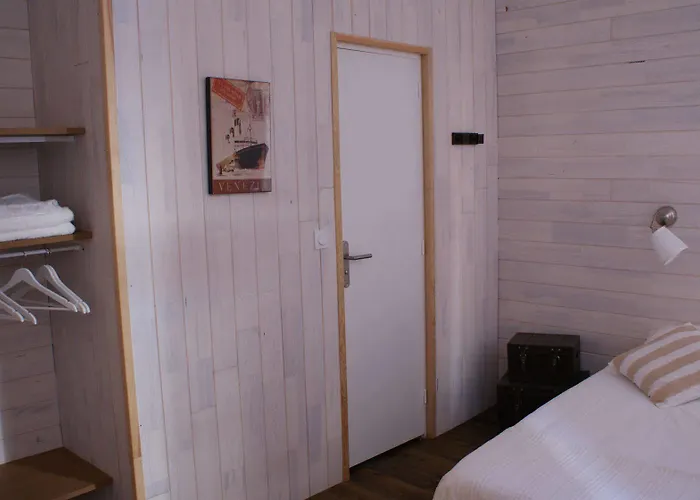 酒店 车站酒店 *