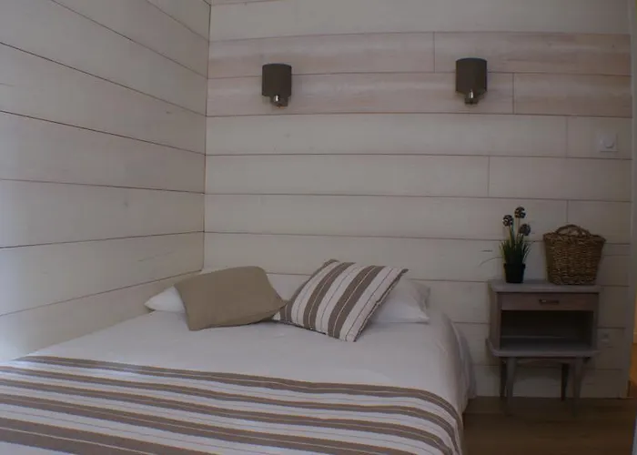 Hotel De La Gare Bayonne